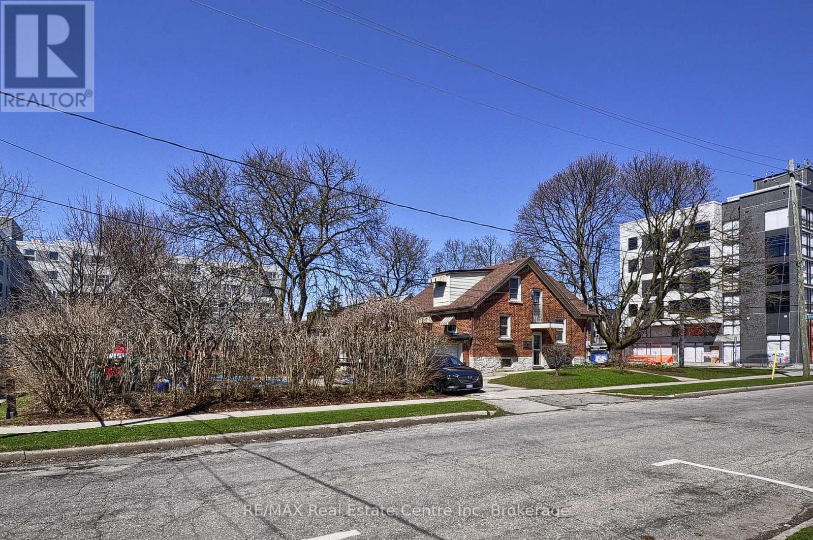 285 Albert Street W, Waterloo, Ontario  N2L 3T9 - Photo 10 - X13000362