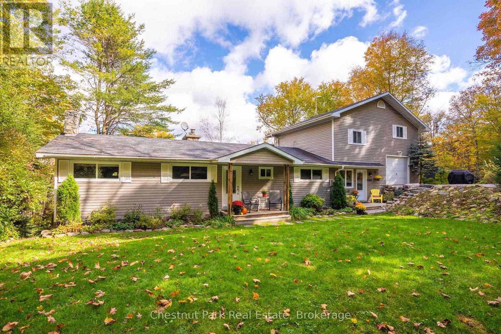 527 Harp Lake Road, Huntsville, Ontario  P1H 2J6 - Photo 2 - X13000598