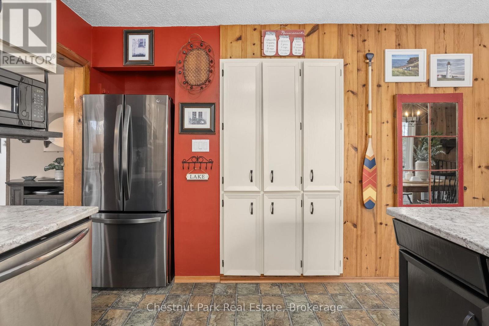 527 Harp Lake Road, Huntsville, Ontario  P1H 2J6 - Photo 9 - X13000598