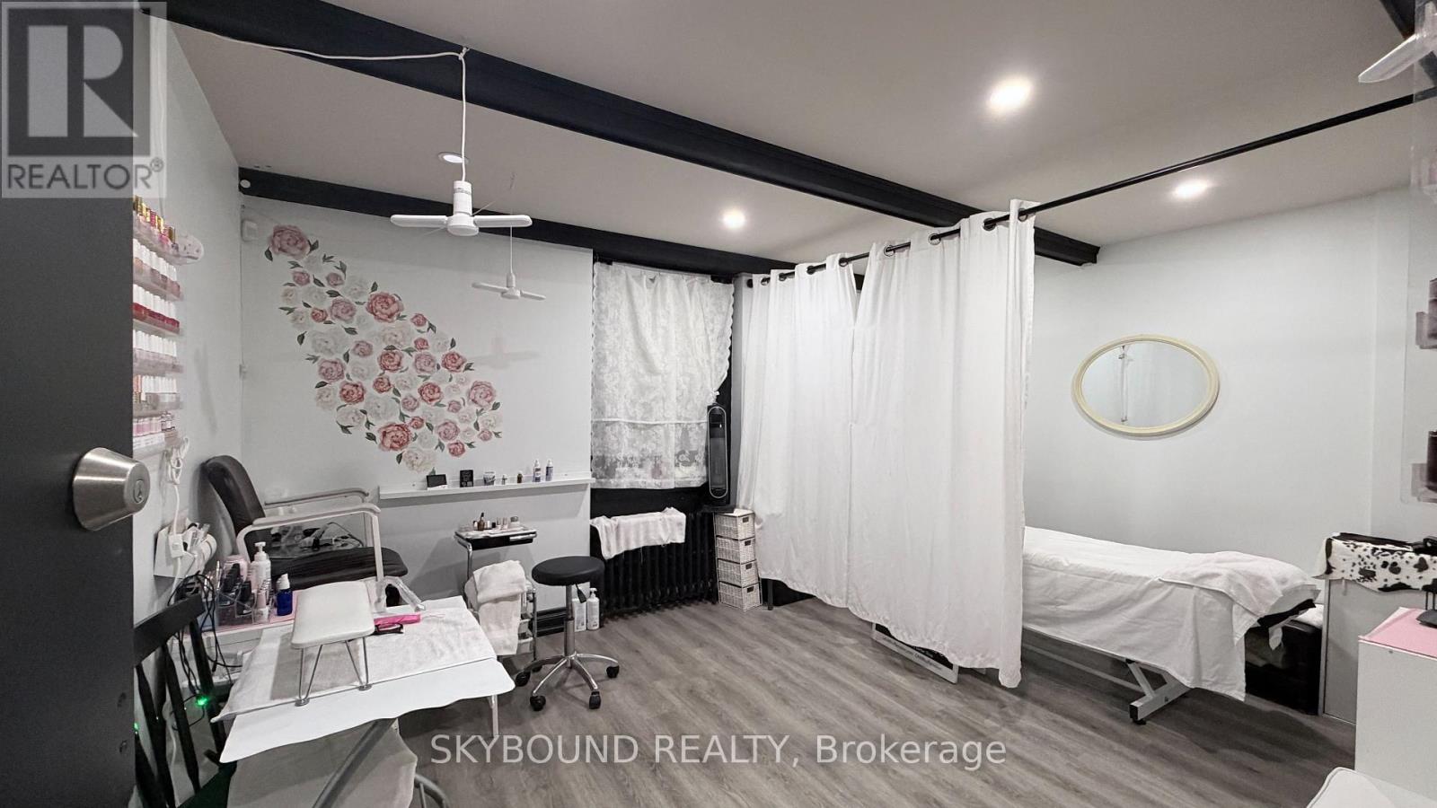 543a College Street, Toronto, Ontario  M6G 1A9 - Photo 15 - C12744024