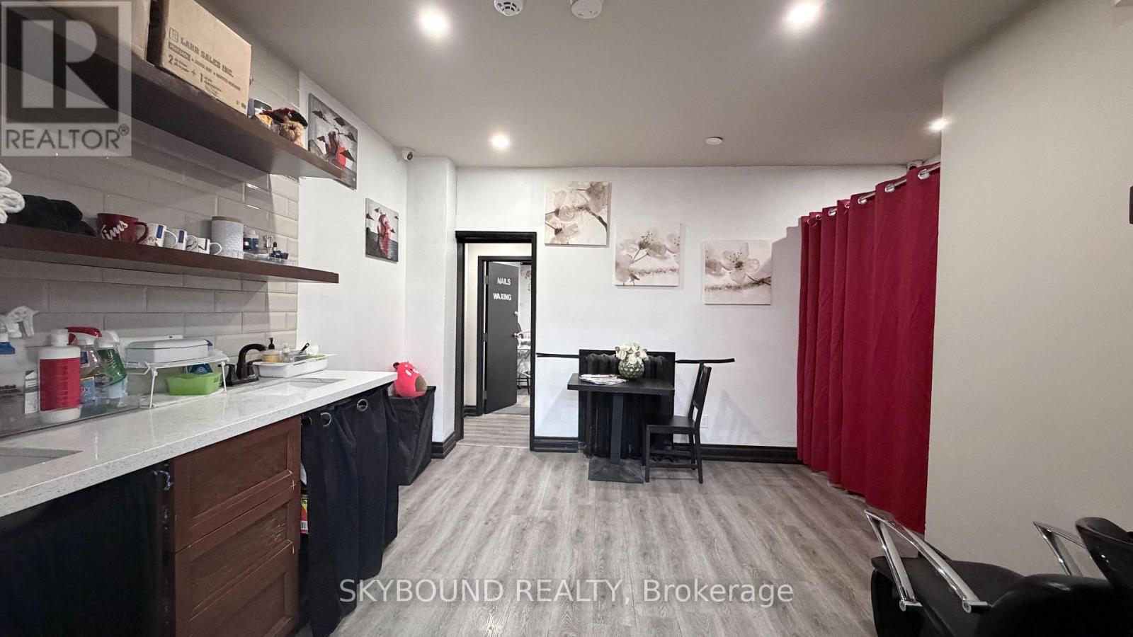 543a College Street, Toronto, Ontario  M6G 1A9 - Photo 8 - C12744024