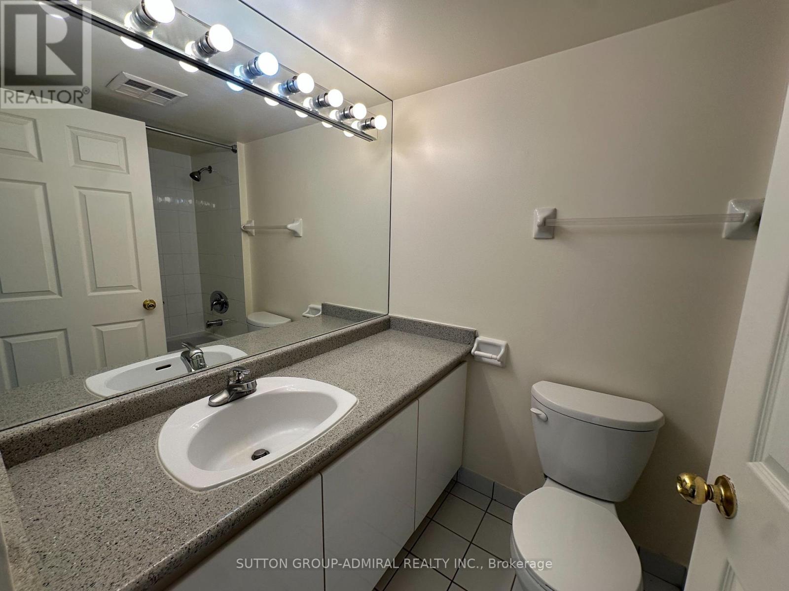 3102 - 736 Bay Street, Toronto, Ontario  M5G 1N6 - Photo 6 - C12873898