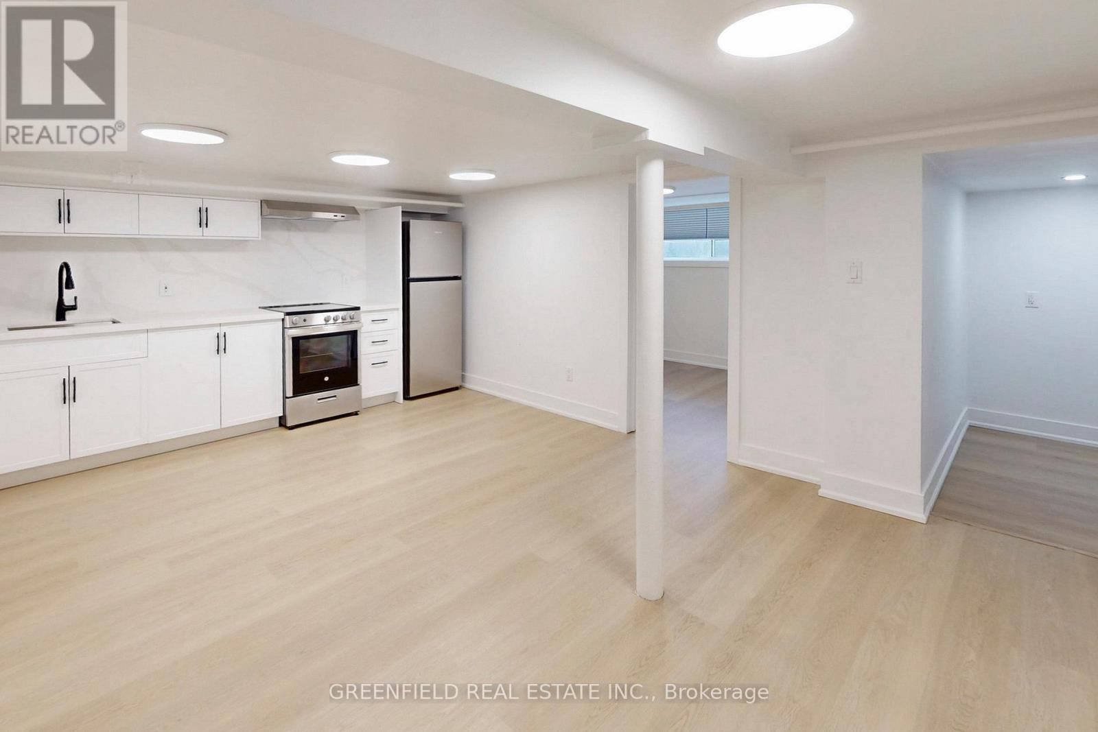 Lower - 1747 Bayview Avenue, Toronto, Ontario M4G 3C5 - Photo 2 - C13000342