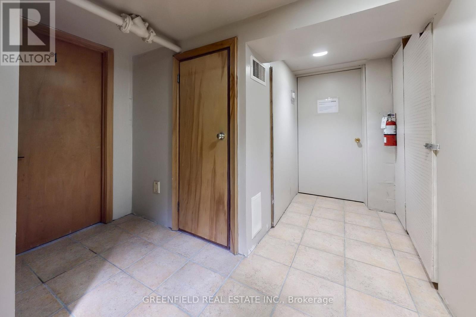 Lower - 1747 Bayview Avenue, Toronto, Ontario M4G 3C5 - Photo 36 - C13000342