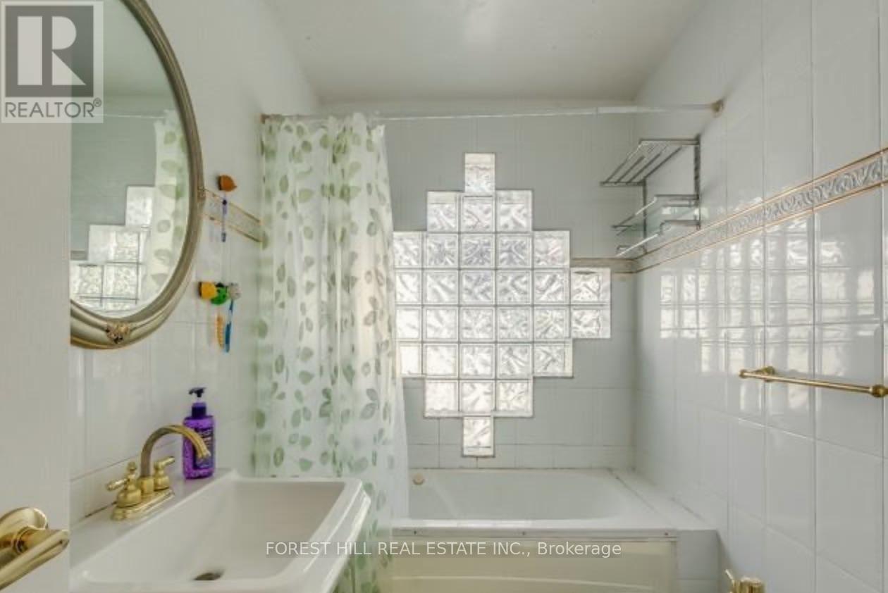 62 Northdale Road, Toronto, Ontario  M2L 2M1 - Photo 18 - C13000350