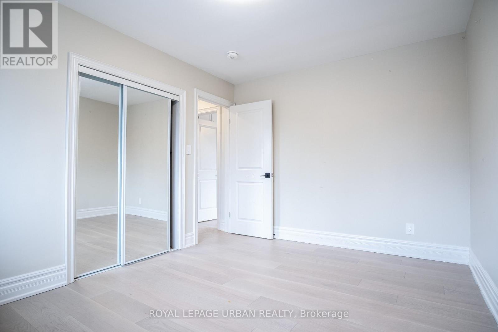 9 Page Avenue, Toronto, Ontario  M2K 2B3 - Photo 21 - C13000394