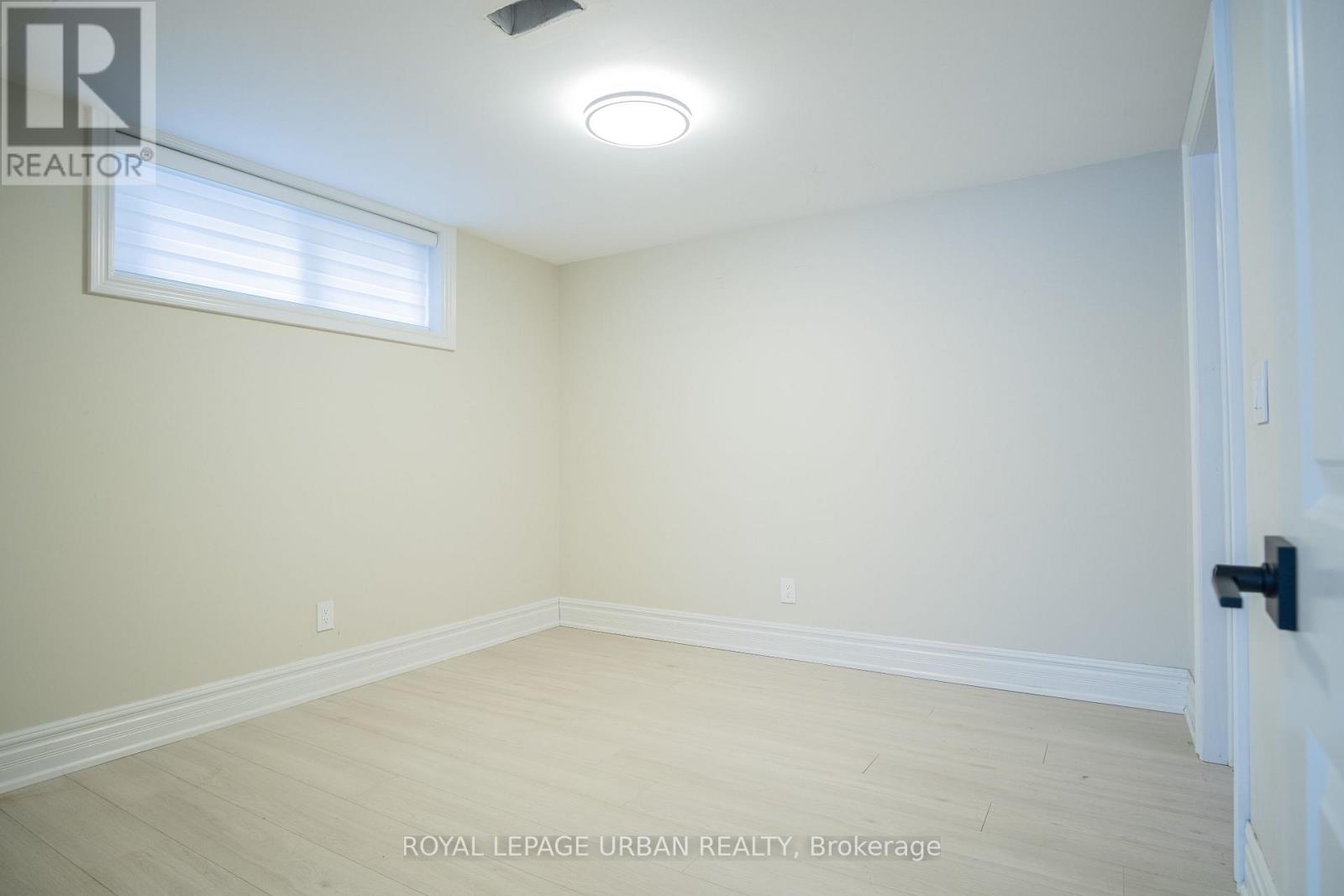 9 Page Avenue, Toronto, Ontario  M2K 2B3 - Photo 25 - C13000394