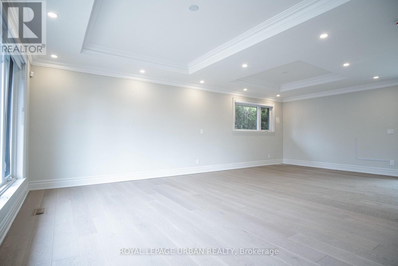 9 Page Avenue, Toronto, Ontario  M2K 2B3 - Photo 27 - C13000394