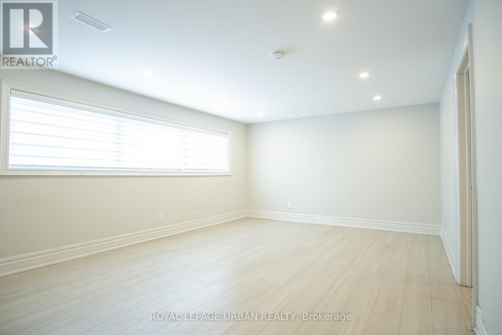 9 Page Avenue, Toronto, Ontario  M2K 2B3 - Photo 28 - C13000394