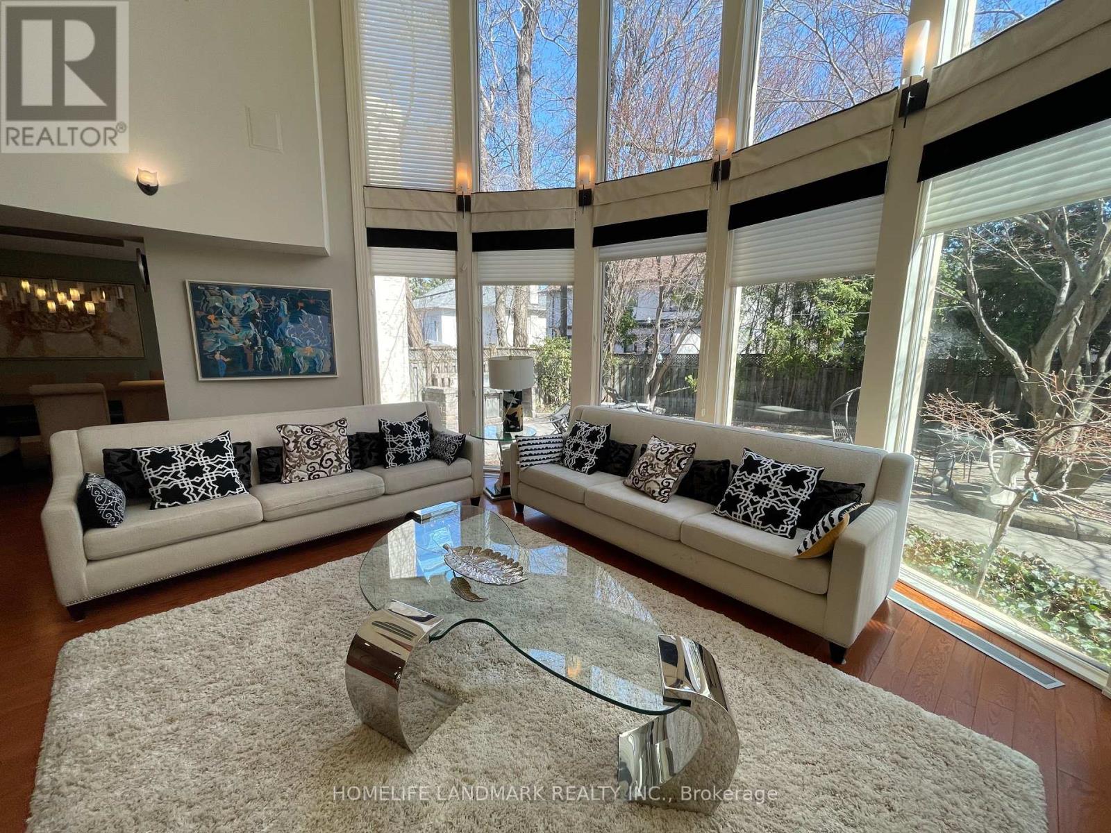 35 Gardiner Road E, Toronto, Ontario  M5P 3B6 - Photo 10 - C13000450