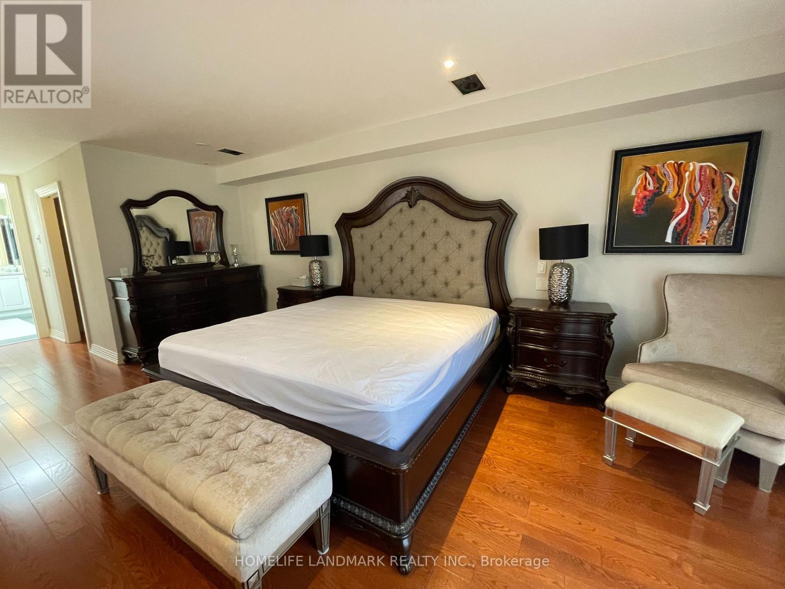 35 Gardiner Road E, Toronto, Ontario  M5P 3B6 - Photo 17 - C13000450