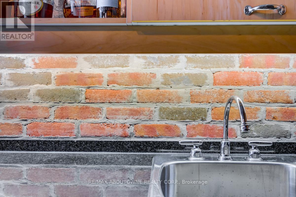 826 - 155 Dalhousie Street, Toronto, Ontario  M5B 2P7 - Photo 14 - C13000464