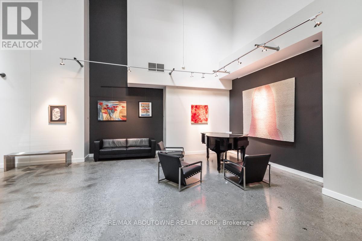 826 - 155 Dalhousie Street, Toronto, Ontario  M5B 2P7 - Photo 4 - C13000464