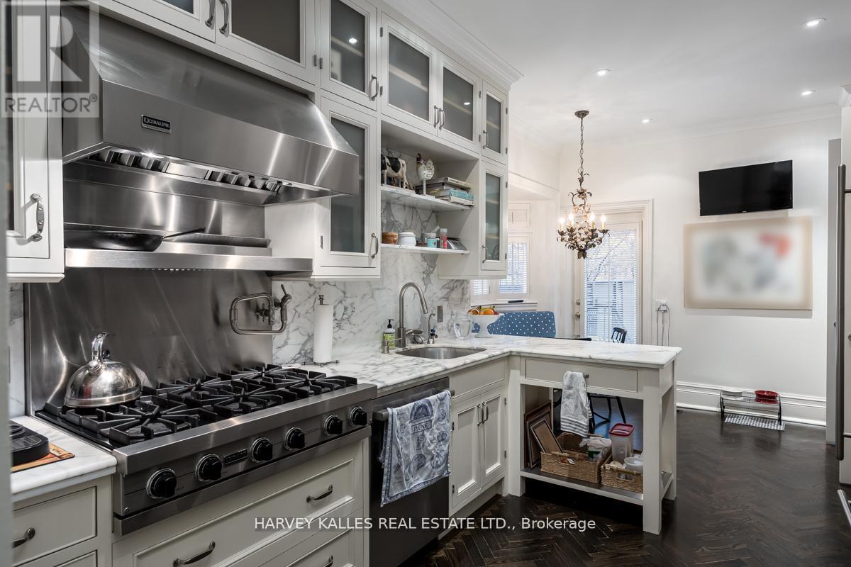 173 Balmoral Avenue, Toronto, Ontario  M4V 1J8 - Photo 11 - C13000476