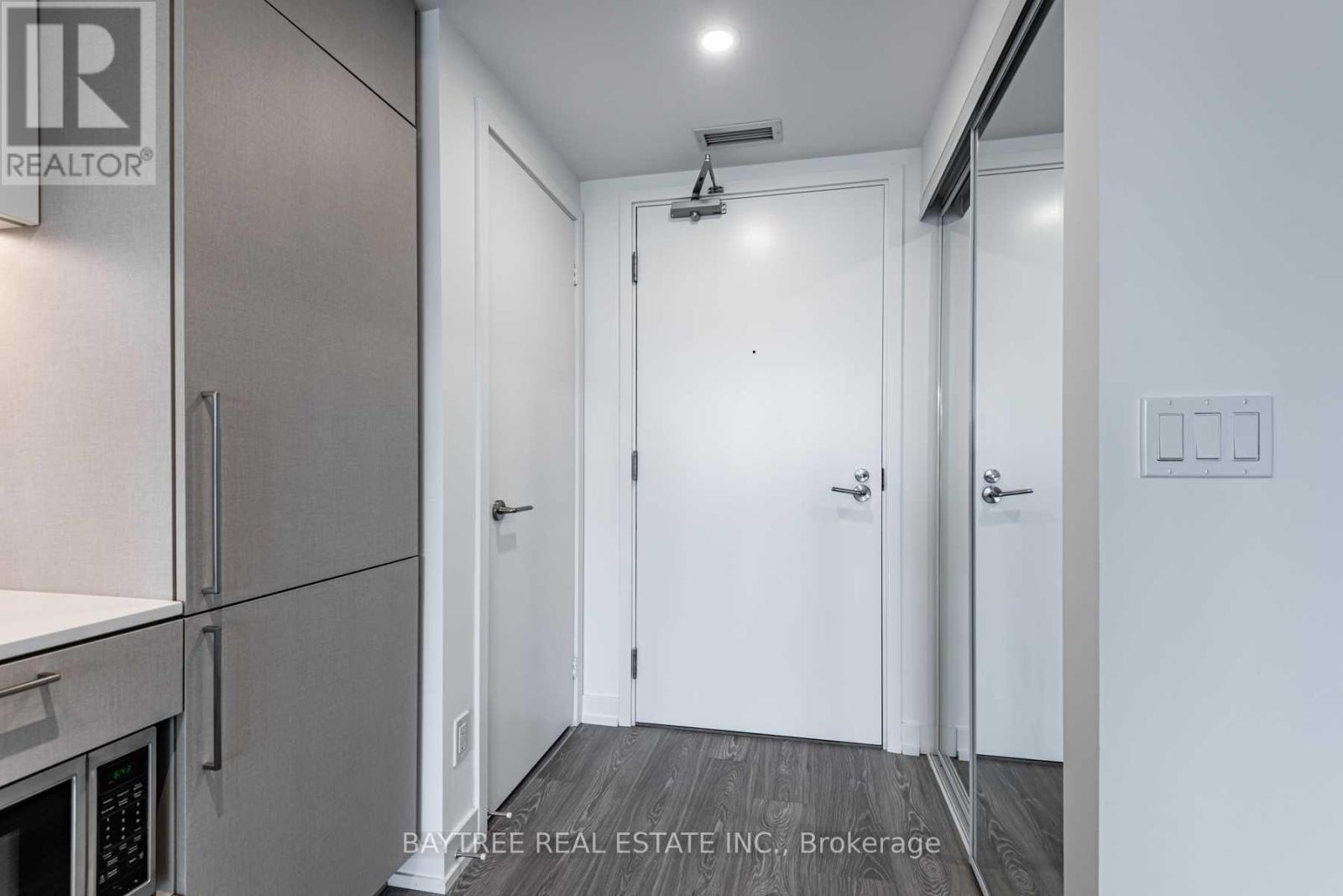 3220 - 19 Western Battery Road, Toronto, Ontario  M6K 3S4 - Photo 2 - C13000480