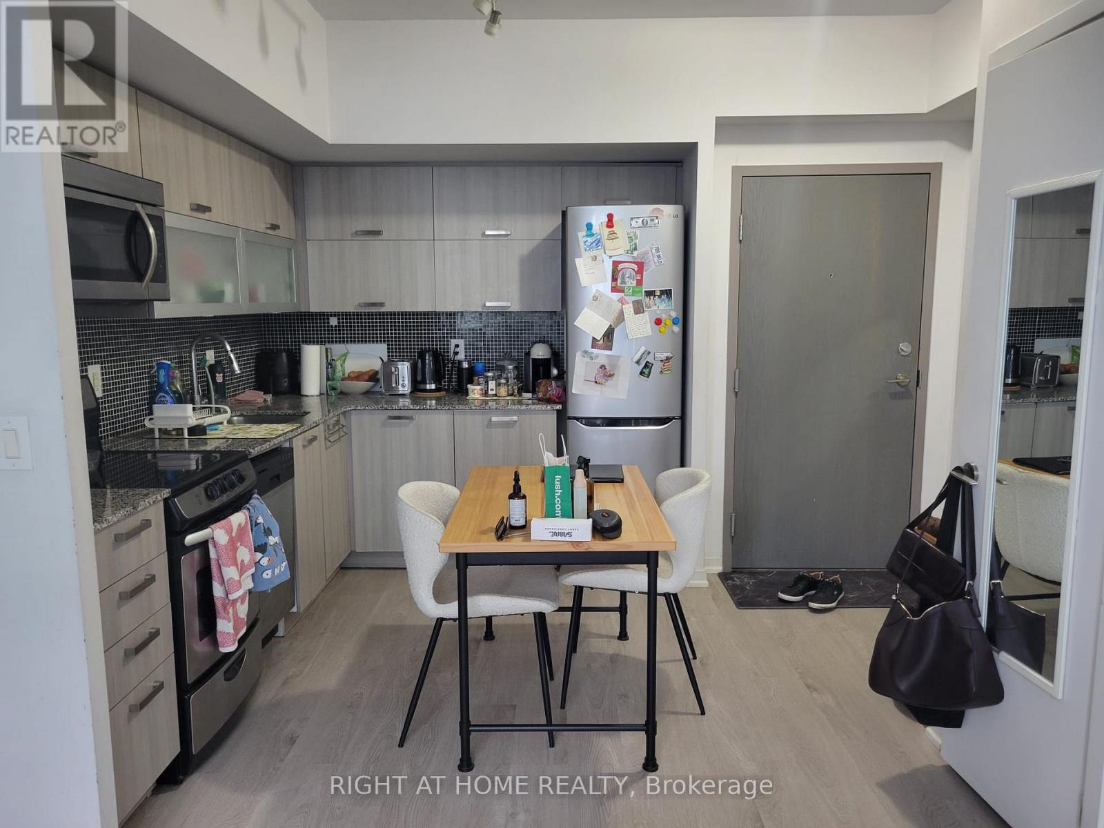 Ph08w - 36 Lisgar Street, Toronto, Ontario  M6J 3G2 - Photo 3 - C13000552
