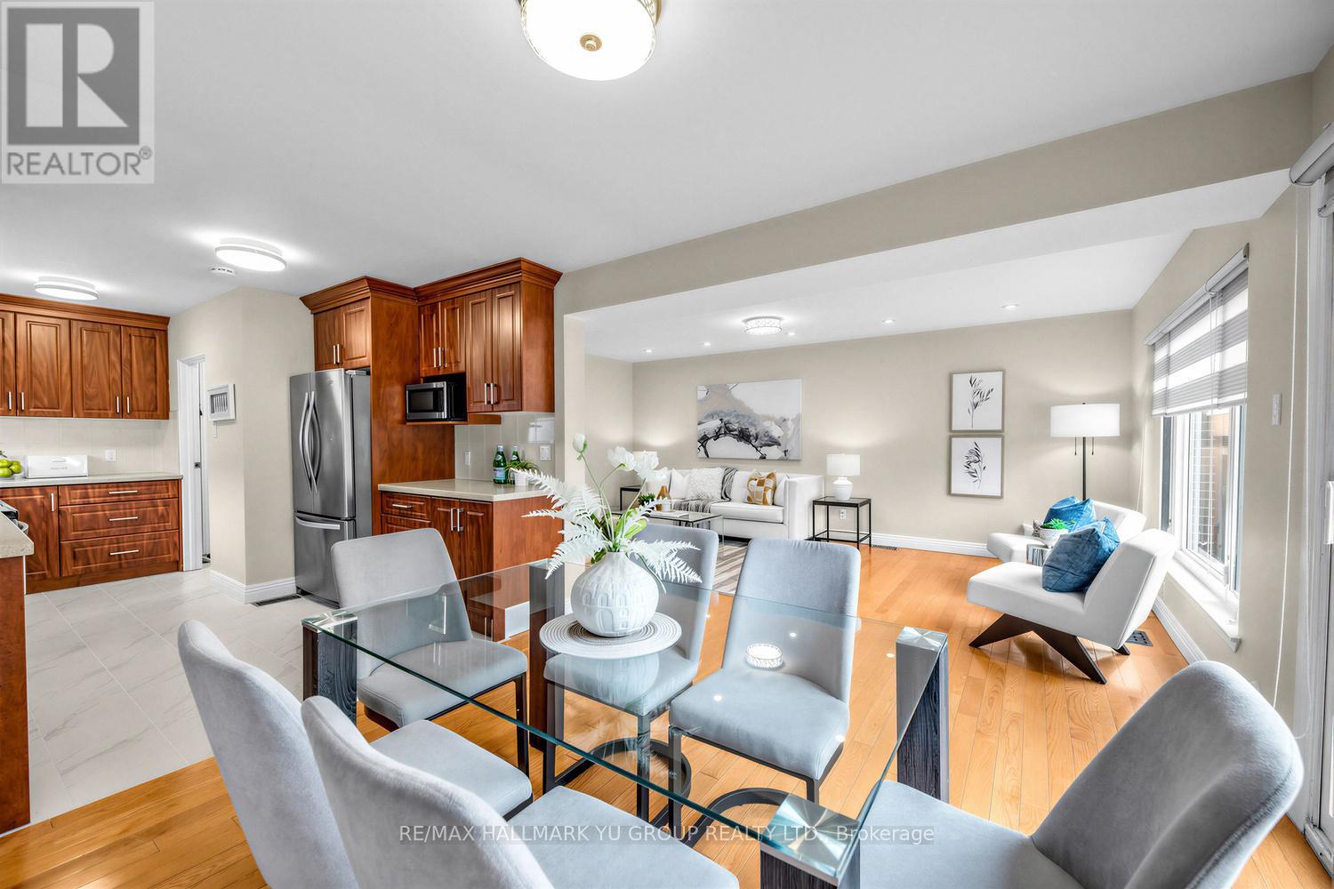 9 Clydesdale Drive, Toronto, Ontario  M2J 3N1 - Photo 5 - C13000560