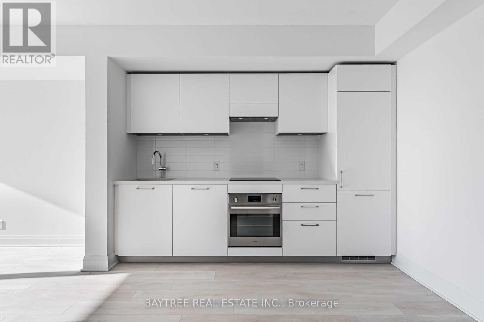 310 - 33 Frederick Todd Way, Toronto, Ontario  M4G 0C9 - Photo 2 - C13000574