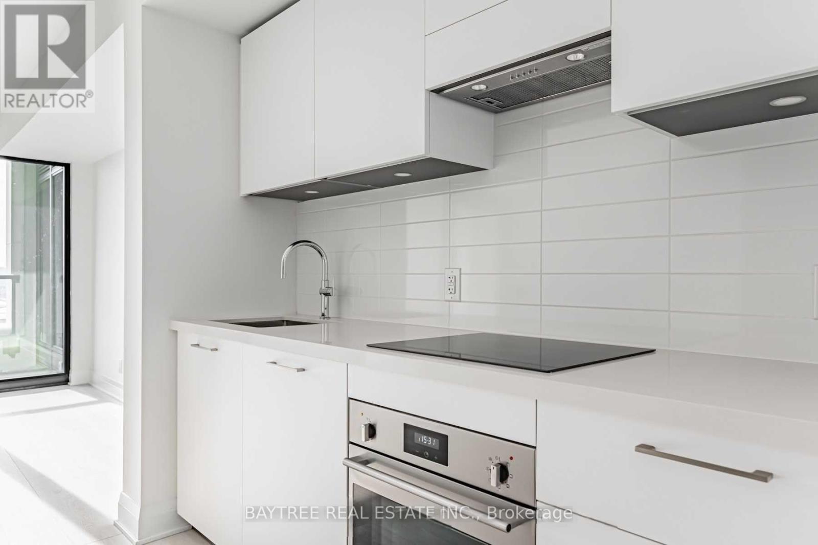 310 - 33 Frederick Todd Way, Toronto, Ontario  M4G 0C9 - Photo 3 - C13000574