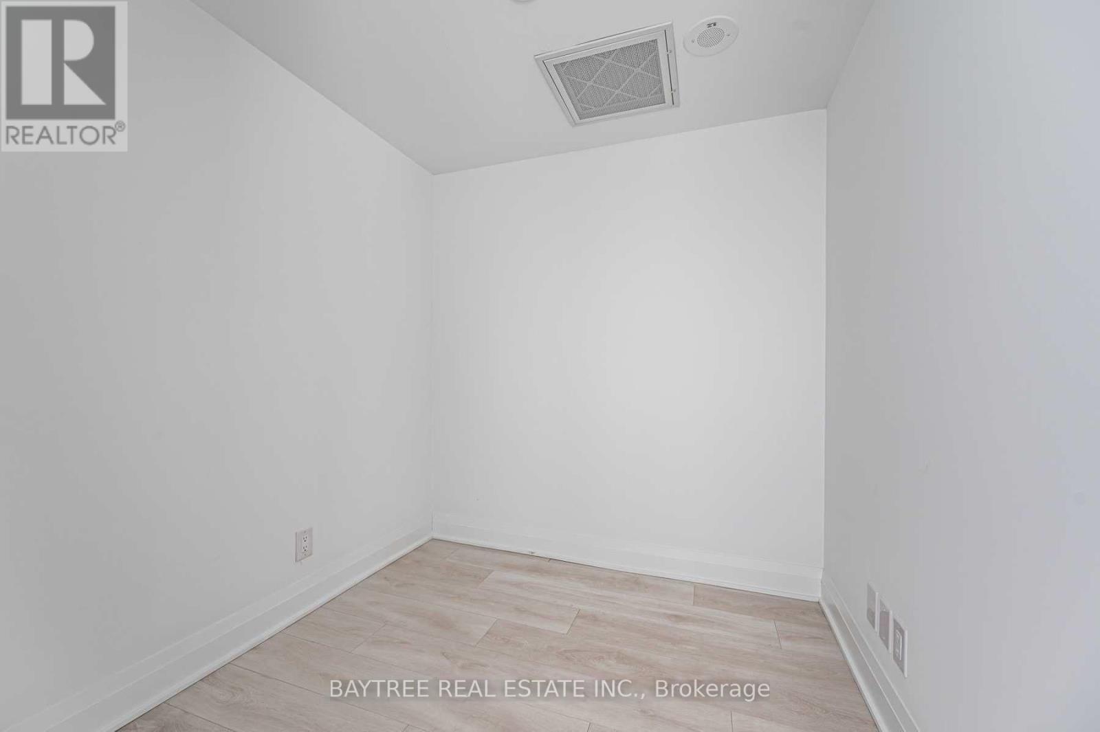 310 - 33 Frederick Todd Way, Toronto, Ontario  M4G 0C9 - Photo 5 - C13000574