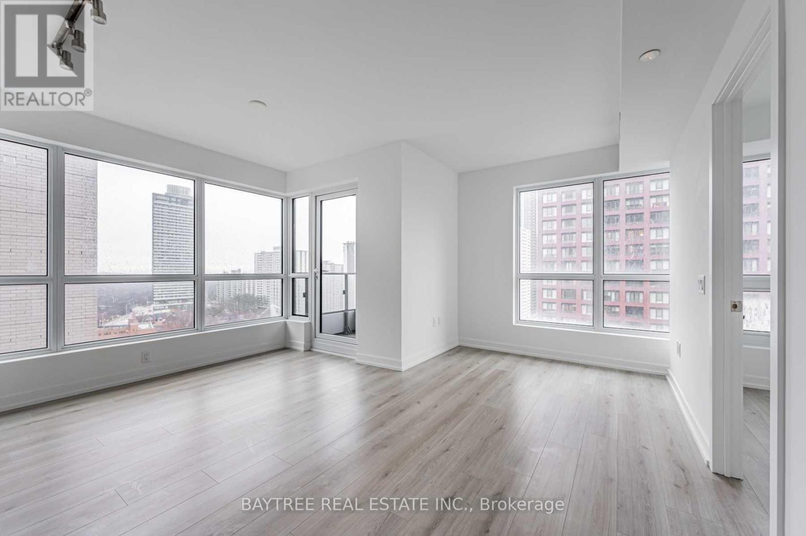 1211 - 395 Bloor Street E, Toronto, Ontario  M4W 0B4 - Photo 4 - C13000584