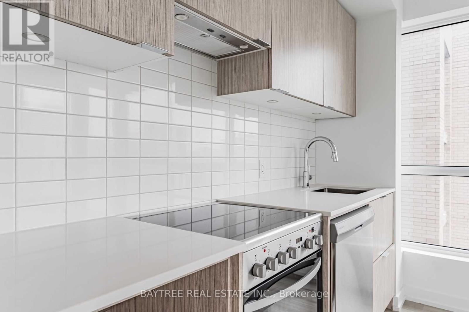 1211 - 395 Bloor Street E, Toronto, Ontario  M4W 0B4 - Photo 7 - C13000584