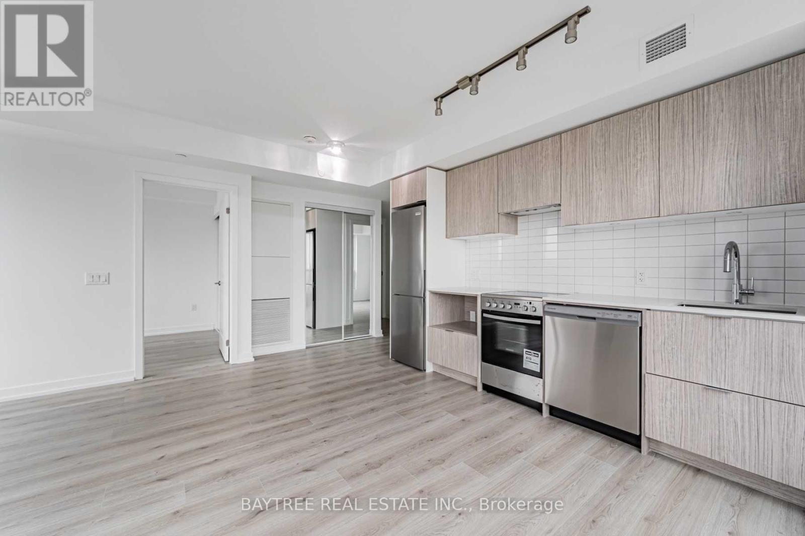 1211 - 395 Bloor Street E, Toronto, Ontario  M4W 0B4 - Photo 8 - C13000584