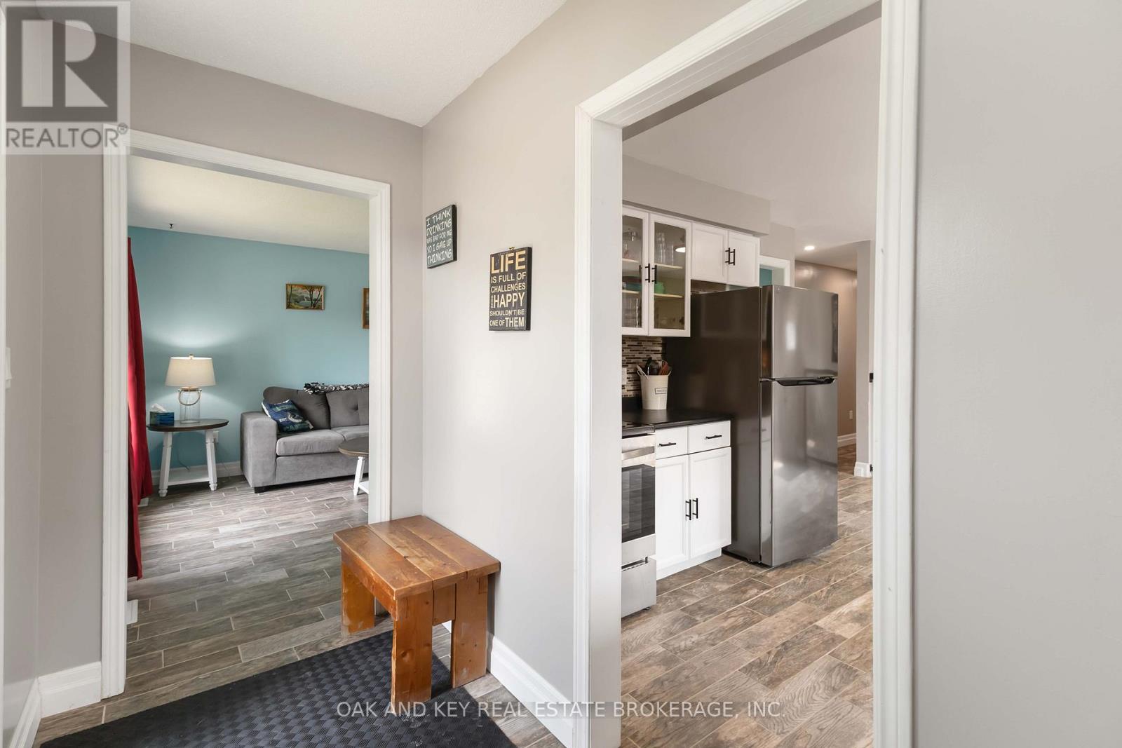 6 Weymouth Drive, London East, Ontario  N5V 4E7 - Photo 7 - X12660902