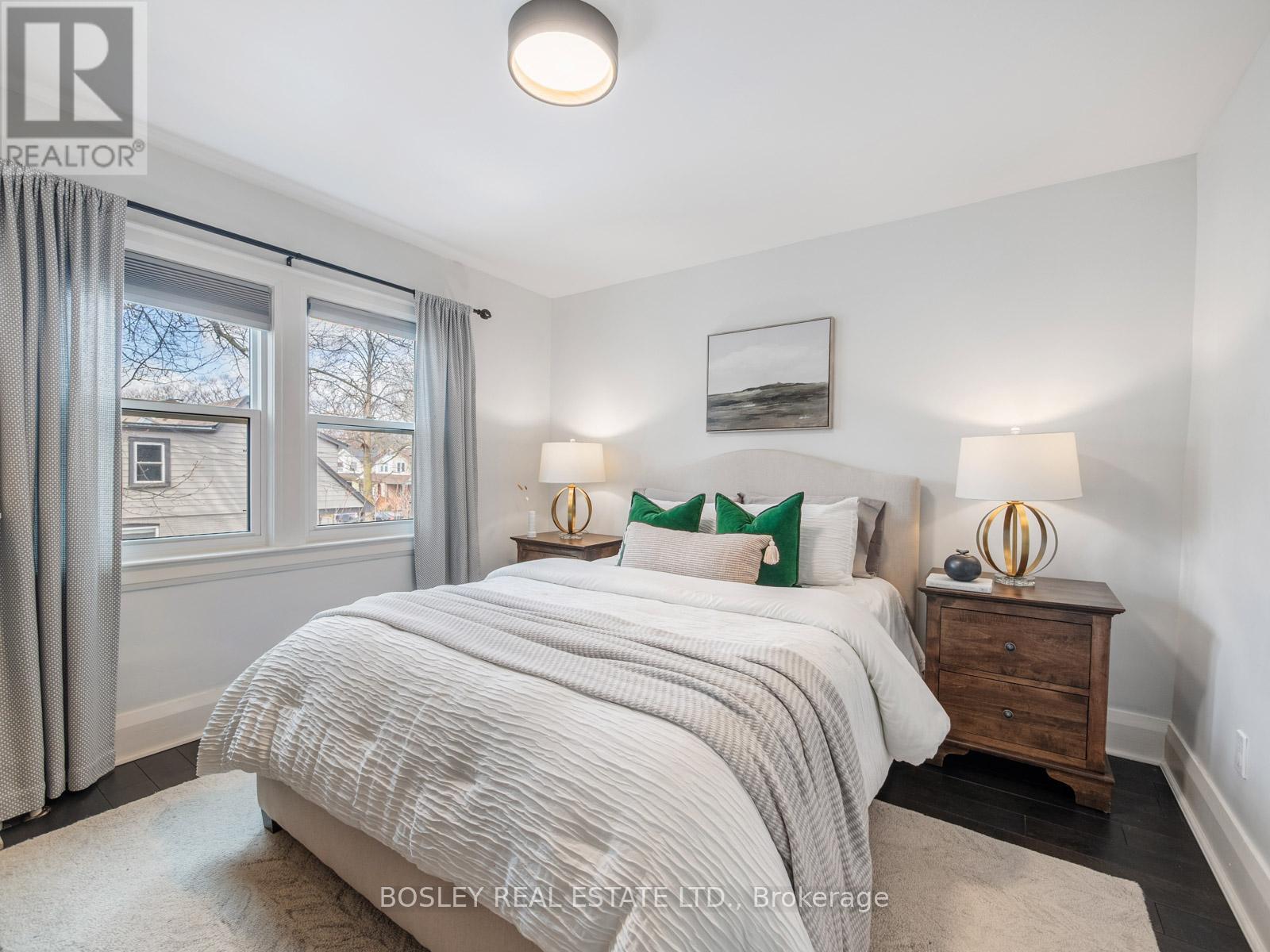 1070 Woodbine Avenue, Toronto, Ontario  M4C 4C5 - Photo 26 - E13000206