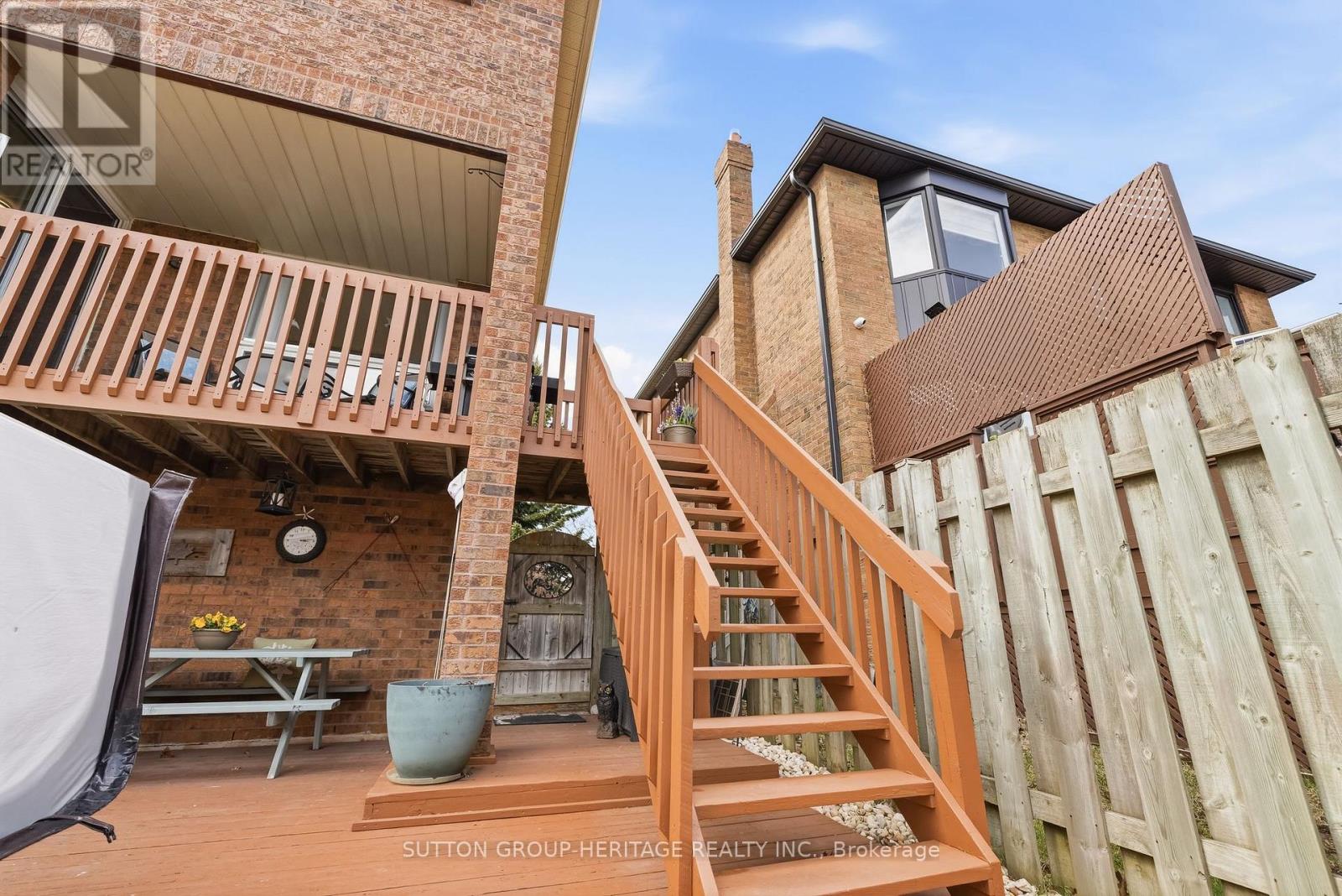 204 Lake Driveway W, Ajax, Ontario  L1S 4Y8 - Photo 35 - E13000318