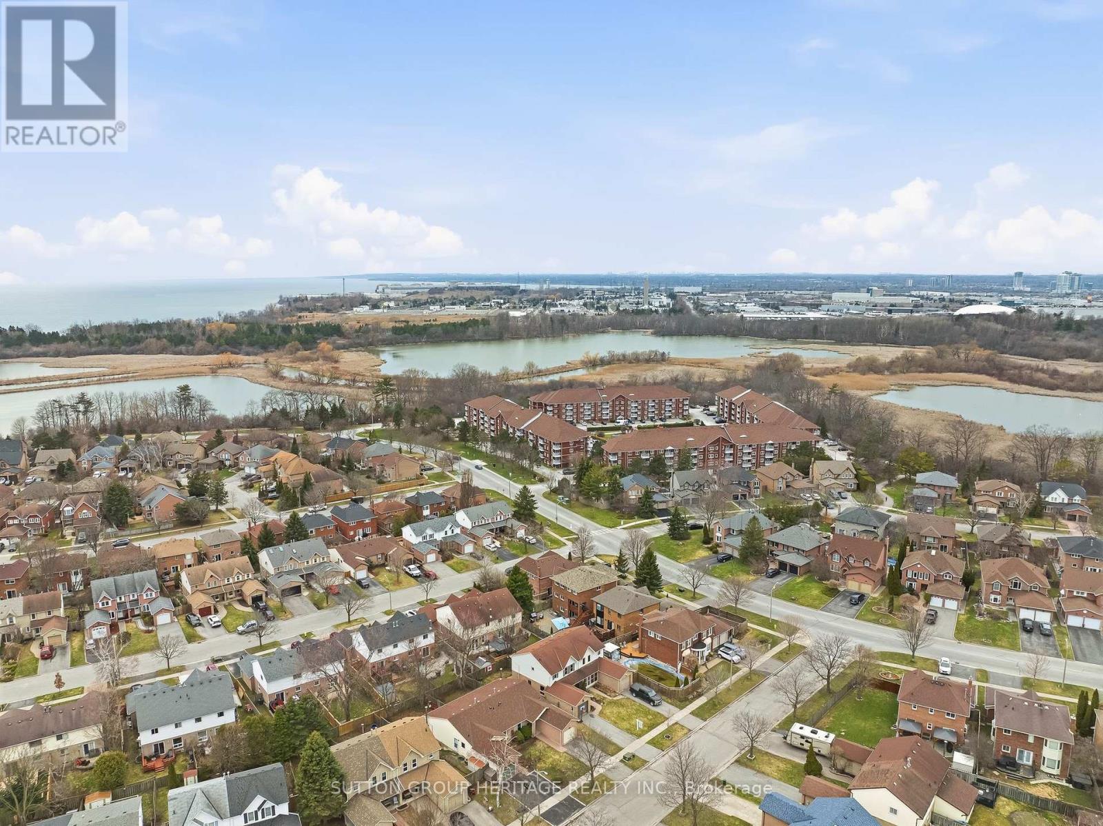 204 Lake Driveway W, Ajax, Ontario  L1S 4Y8 - Photo 45 - E13000318