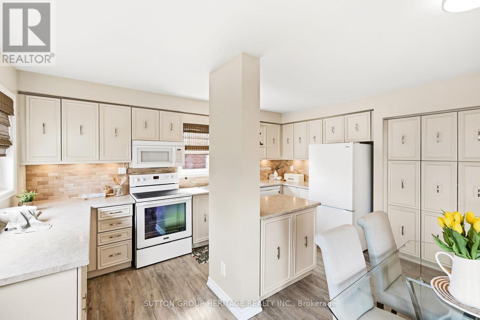 204 Lake Driveway W, Ajax, Ontario  L1S 4Y8 - Photo 8 - E13000318