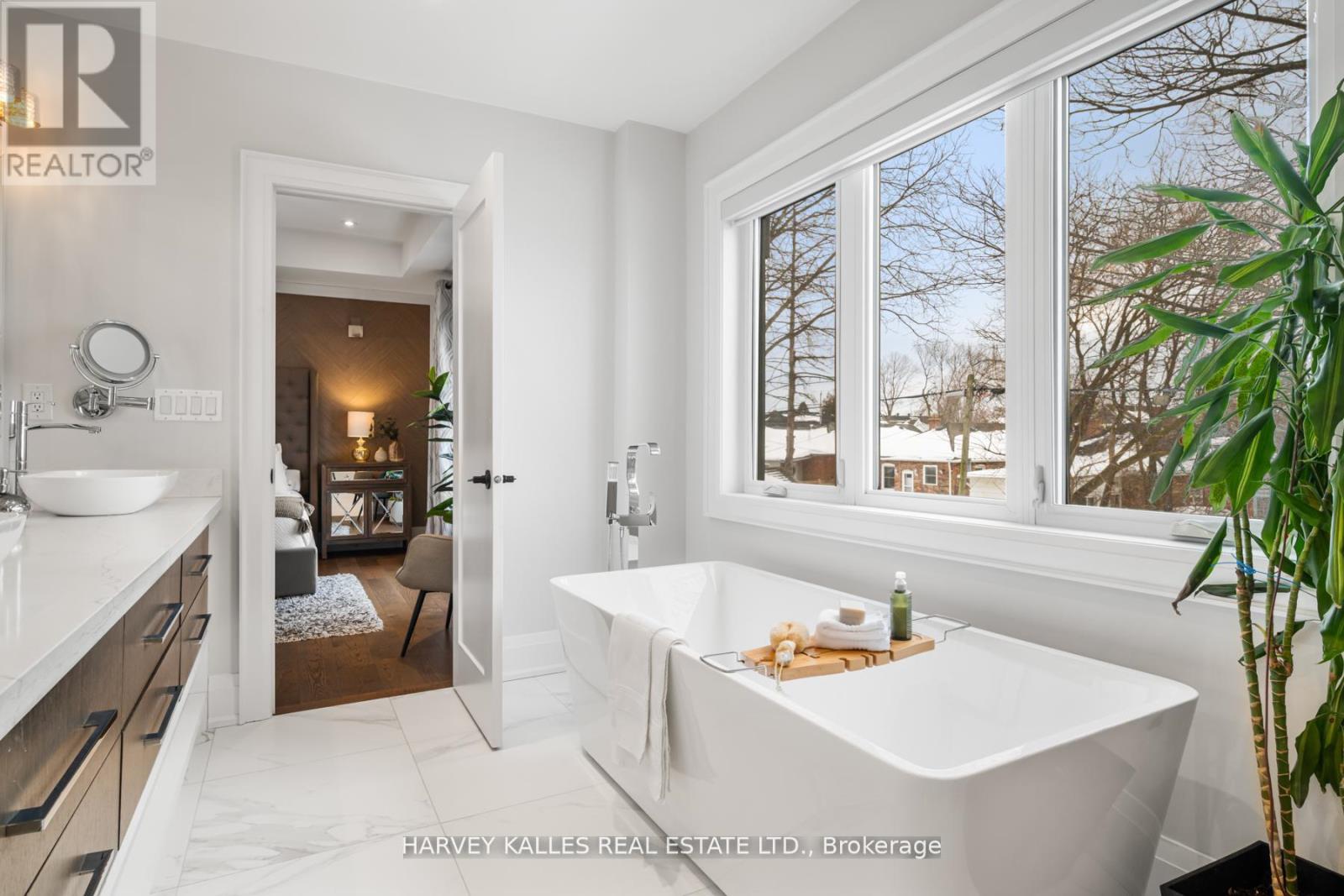 39 Amsterdam Avenue, Toronto (O'connor-Parkview), Ontario  M4B 2B9 - Photo 26 - E13000340