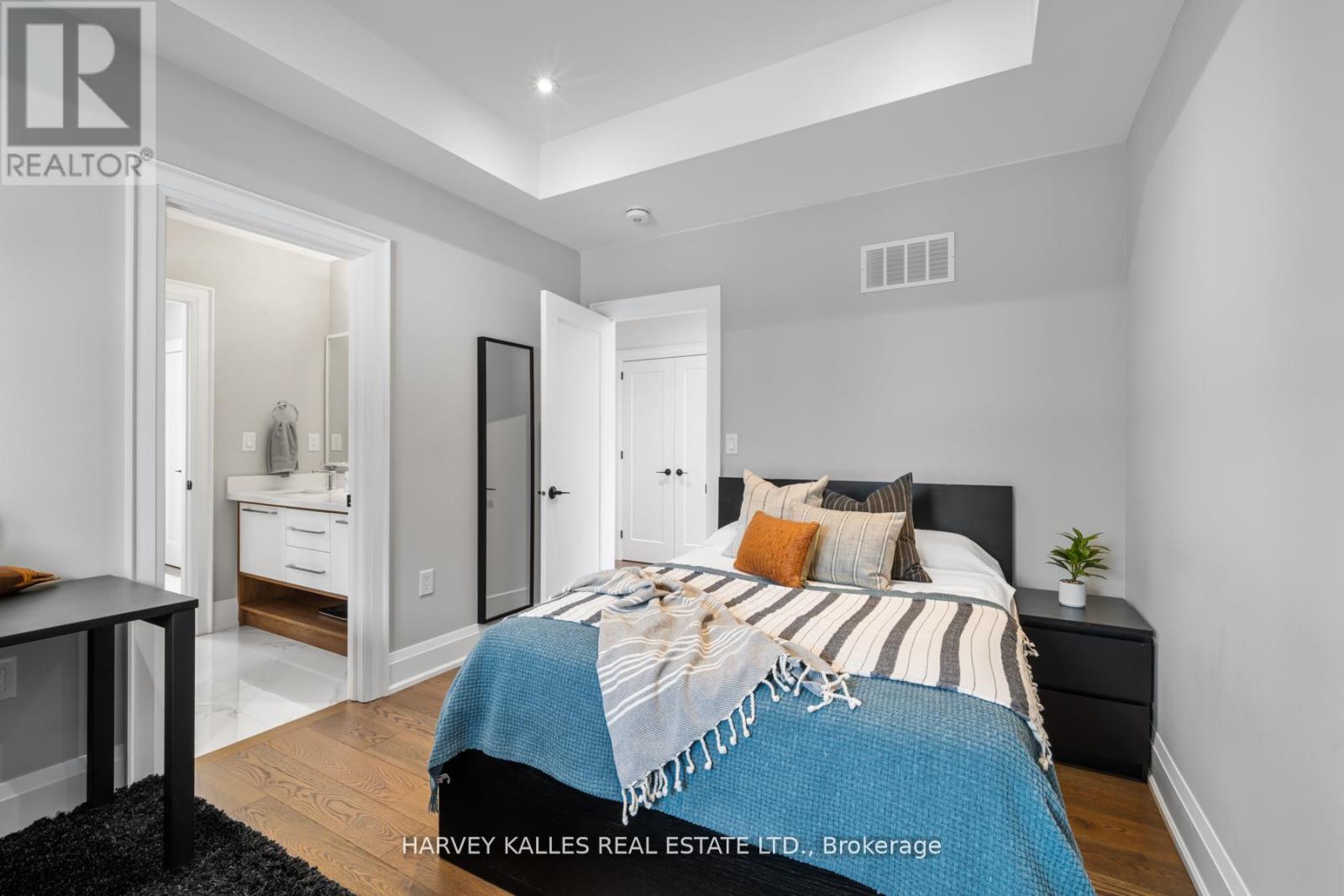 39 Amsterdam Avenue, Toronto (O'connor-Parkview), Ontario  M4B 2B9 - Photo 28 - E13000340