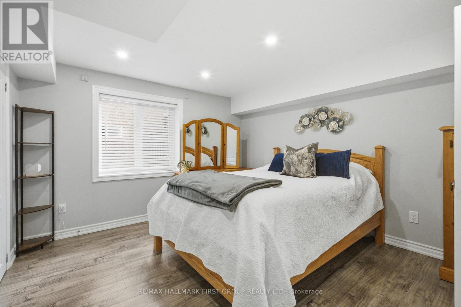 82 Woodcock Avenue, Ajax, Ontario  L1T 4L7 - Photo 35 - E13000358