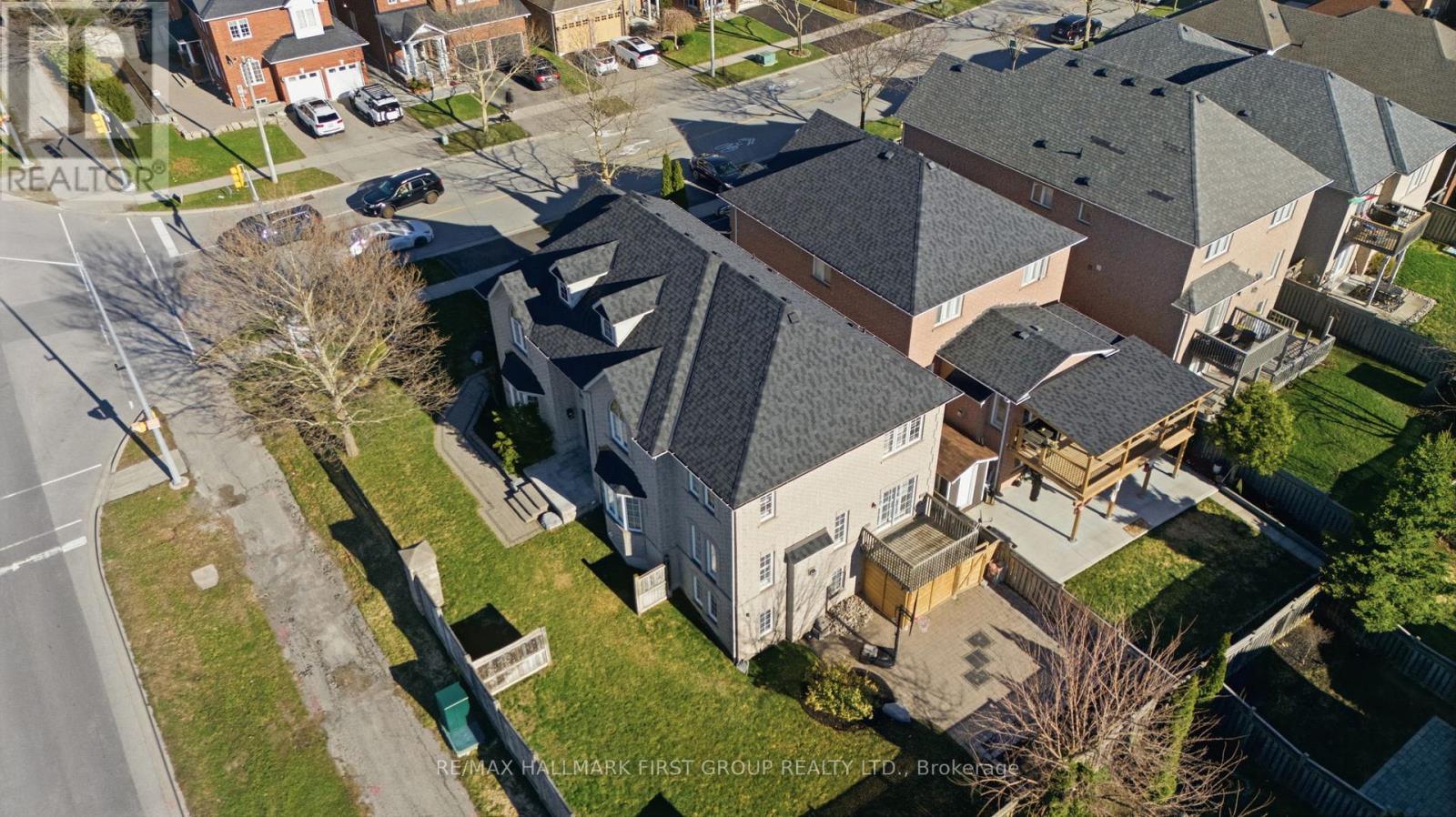 82 Woodcock Avenue, Ajax, Ontario  L1T 4L7 - Photo 39 - E13000358