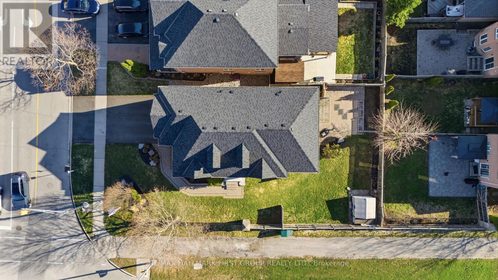 82 Woodcock Avenue, Ajax, Ontario  L1T 4L7 - Photo 5 - E13000358