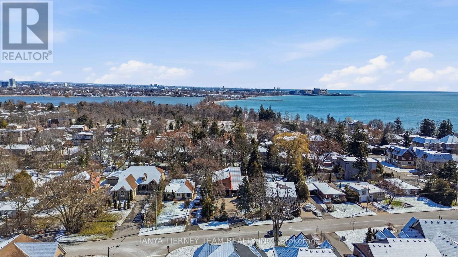 575 Park Crescent, Pickering, Ontario  L1W 2E1 - Photo 48 - E13000408