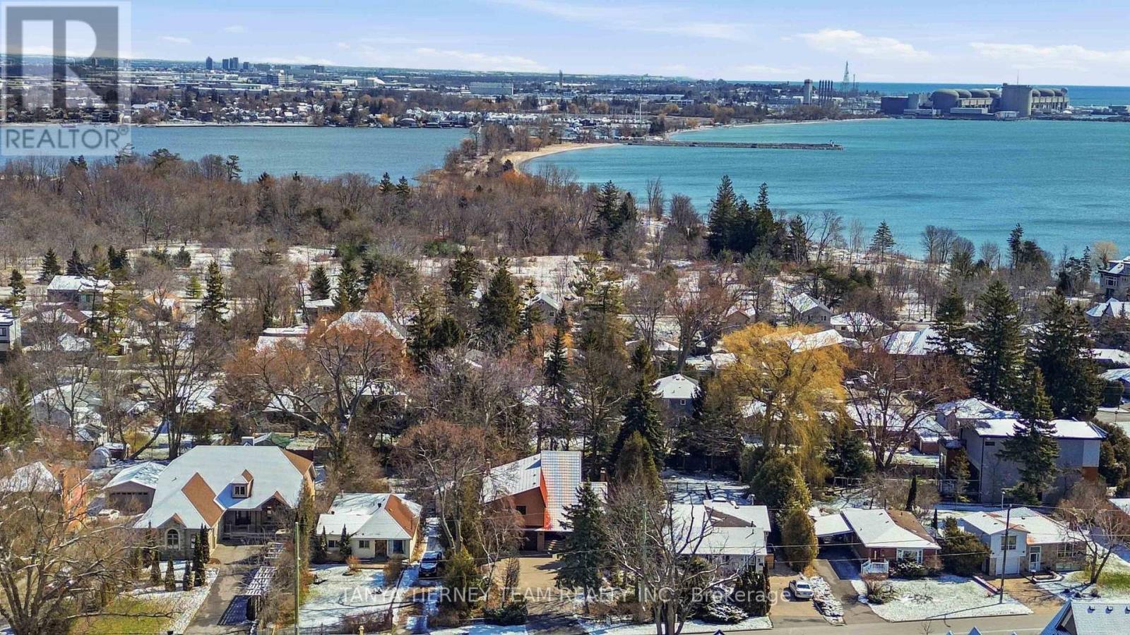 575 Park Crescent, Pickering, Ontario  L1W 2E1 - Photo 50 - E13000408