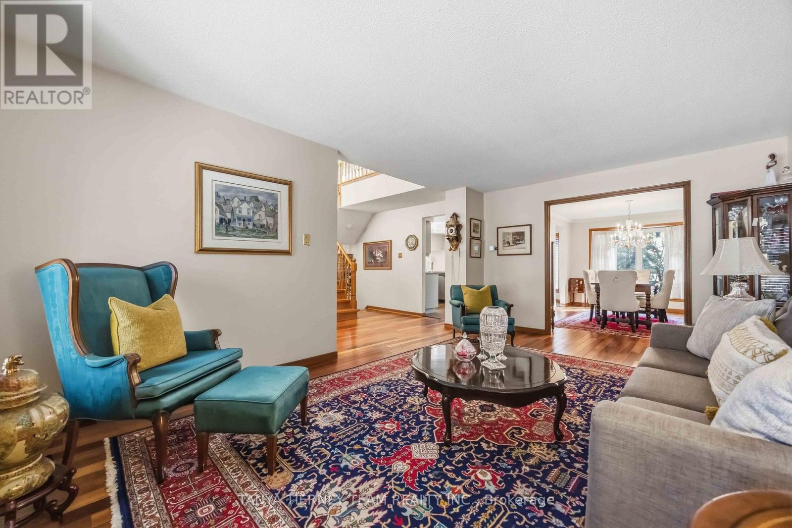 575 Park Crescent, Pickering, Ontario  L1W 2E1 - Photo 7 - E13000408