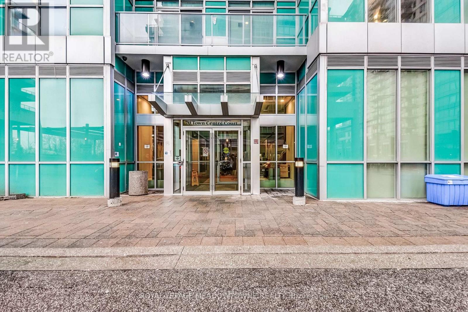 909 - 70 Town Centre Court, Toronto, Ontario M1P 0B2 - Photo 2 - E13000434