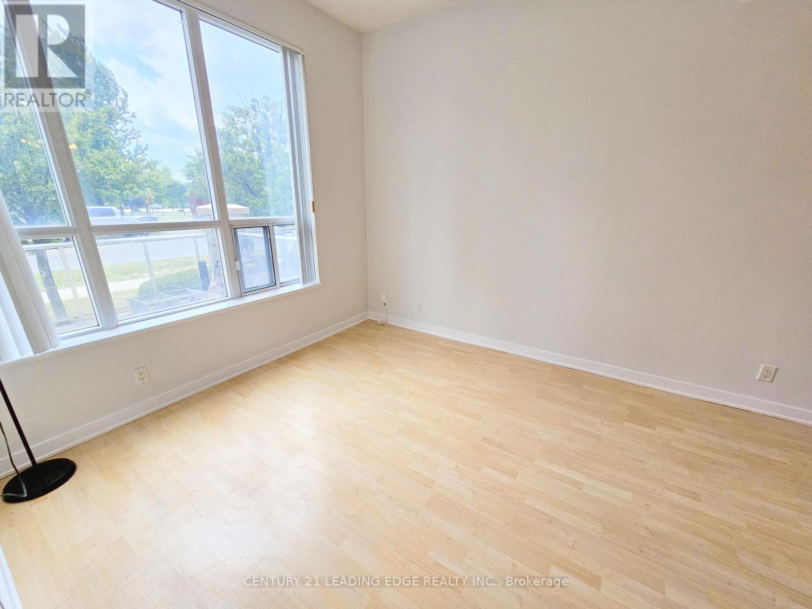 Th120 - 38 Lee Centre Drive, Toronto, Ontario  M1H 3J7 - Photo 12 - E13000504
