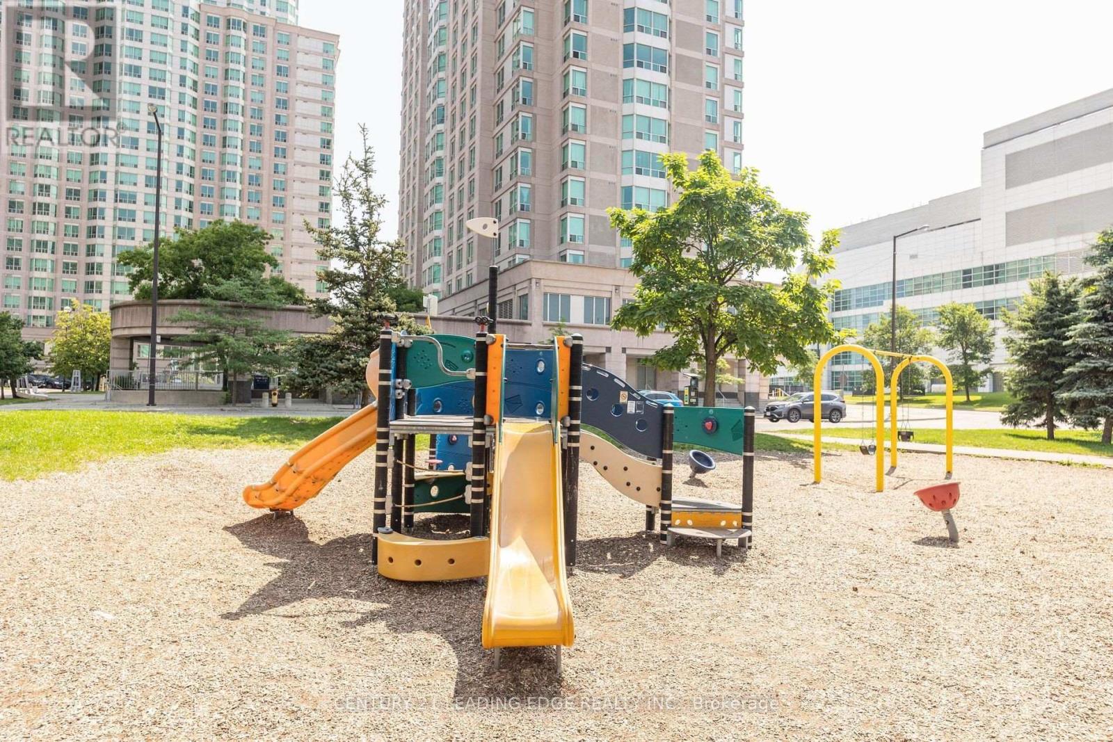 Th120 - 38 Lee Centre Drive, Toronto, Ontario  M1H 3J7 - Photo 31 - E13000504