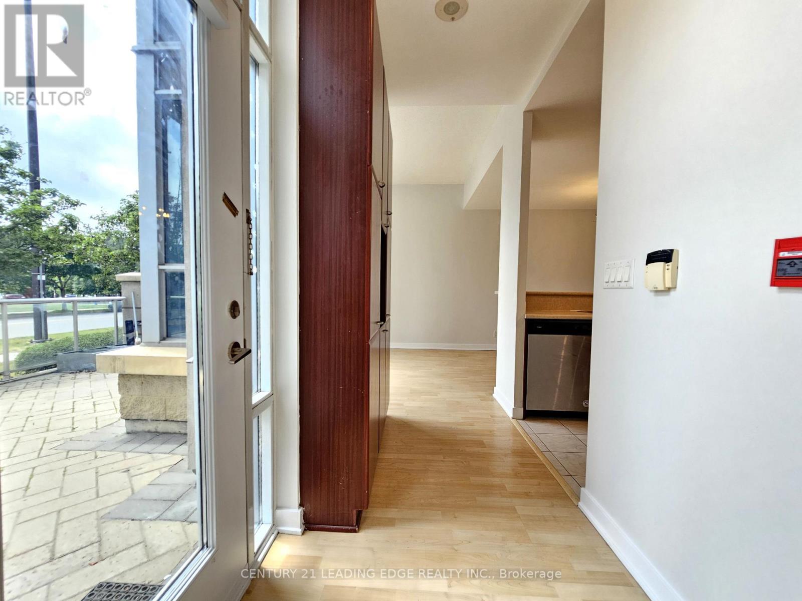 Th120 - 38 Lee Centre Drive, Toronto, Ontario  M1H 3J7 - Photo 6 - E13000504