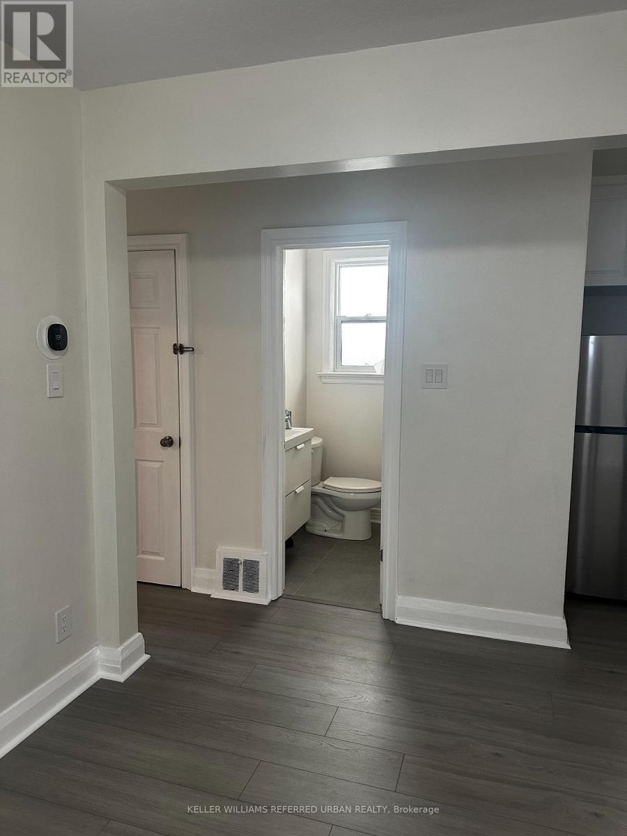 202 Cedarvale Avenue, Toronto, Ontario  M4C 4K2 - Photo 12 - E13000568