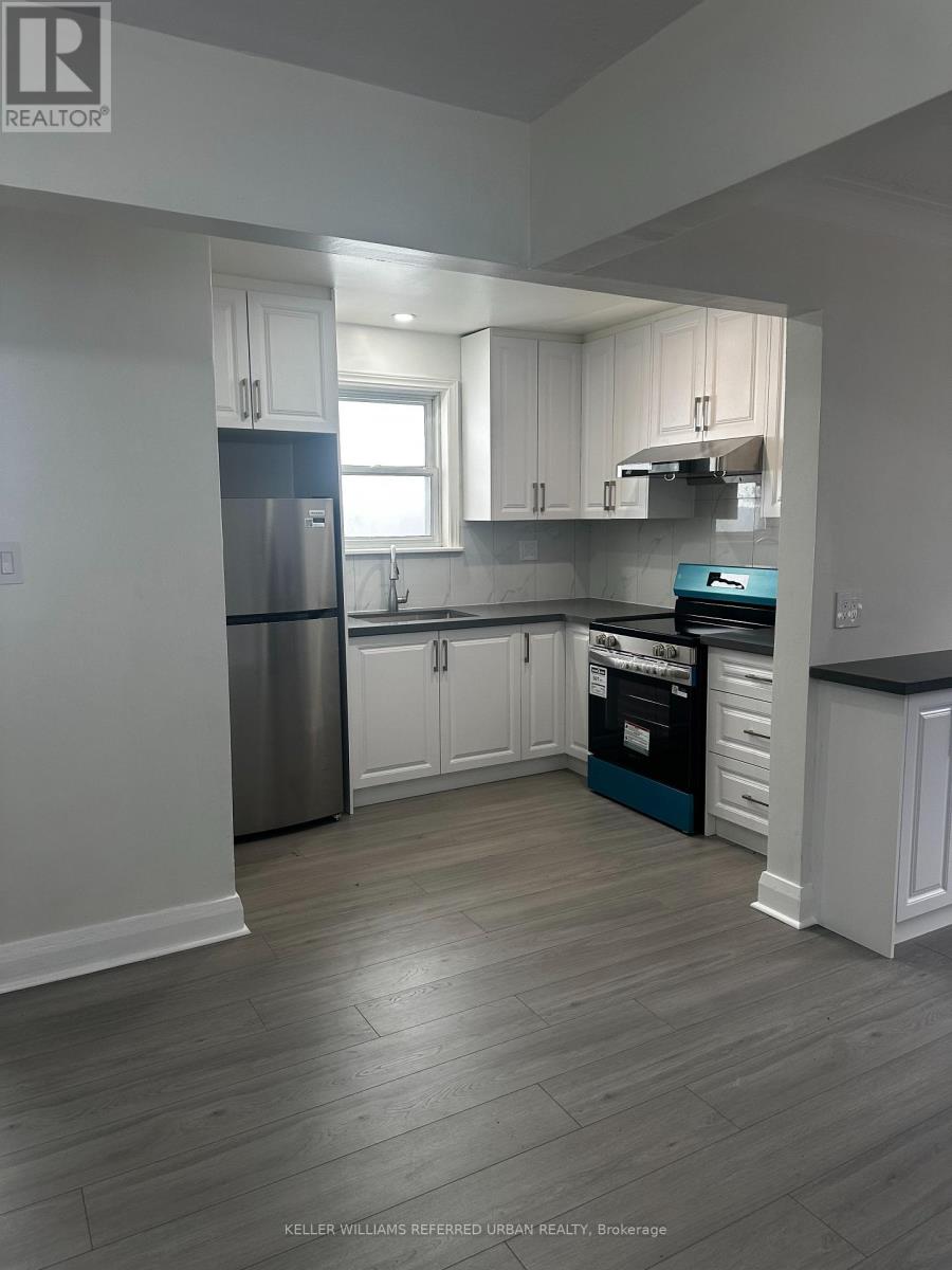 202 Cedarvale Avenue, Toronto, Ontario  M4C 4K2 - Photo 13 - E13000568