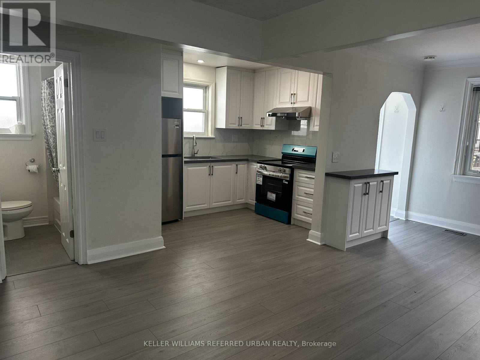 202 Cedarvale Avenue, Toronto, Ontario  M4C 4K2 - Photo 19 - E13000568