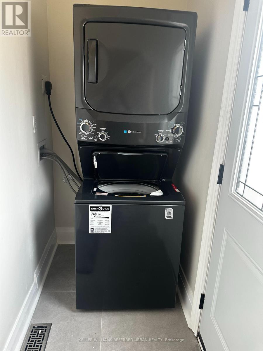 202 Cedarvale Avenue, Toronto, Ontario  M4C 4K2 - Photo 21 - E13000568