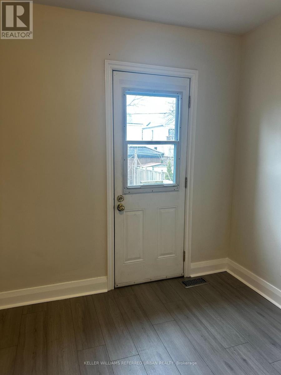 202 Cedarvale Avenue, Toronto, Ontario  M4C 4K2 - Photo 6 - E13000568