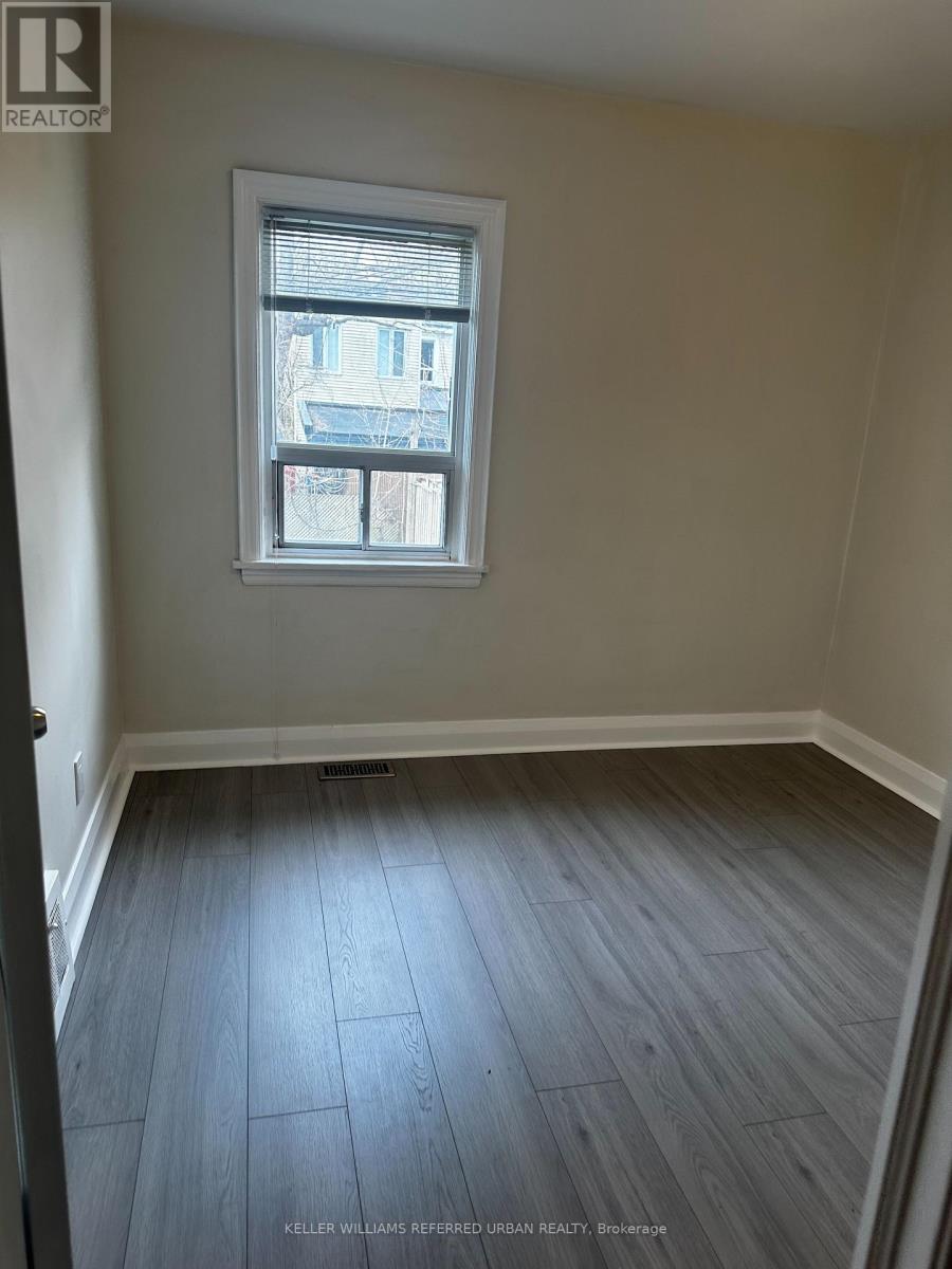 202 Cedarvale Avenue, Toronto, Ontario  M4C 4K2 - Photo 8 - E13000568